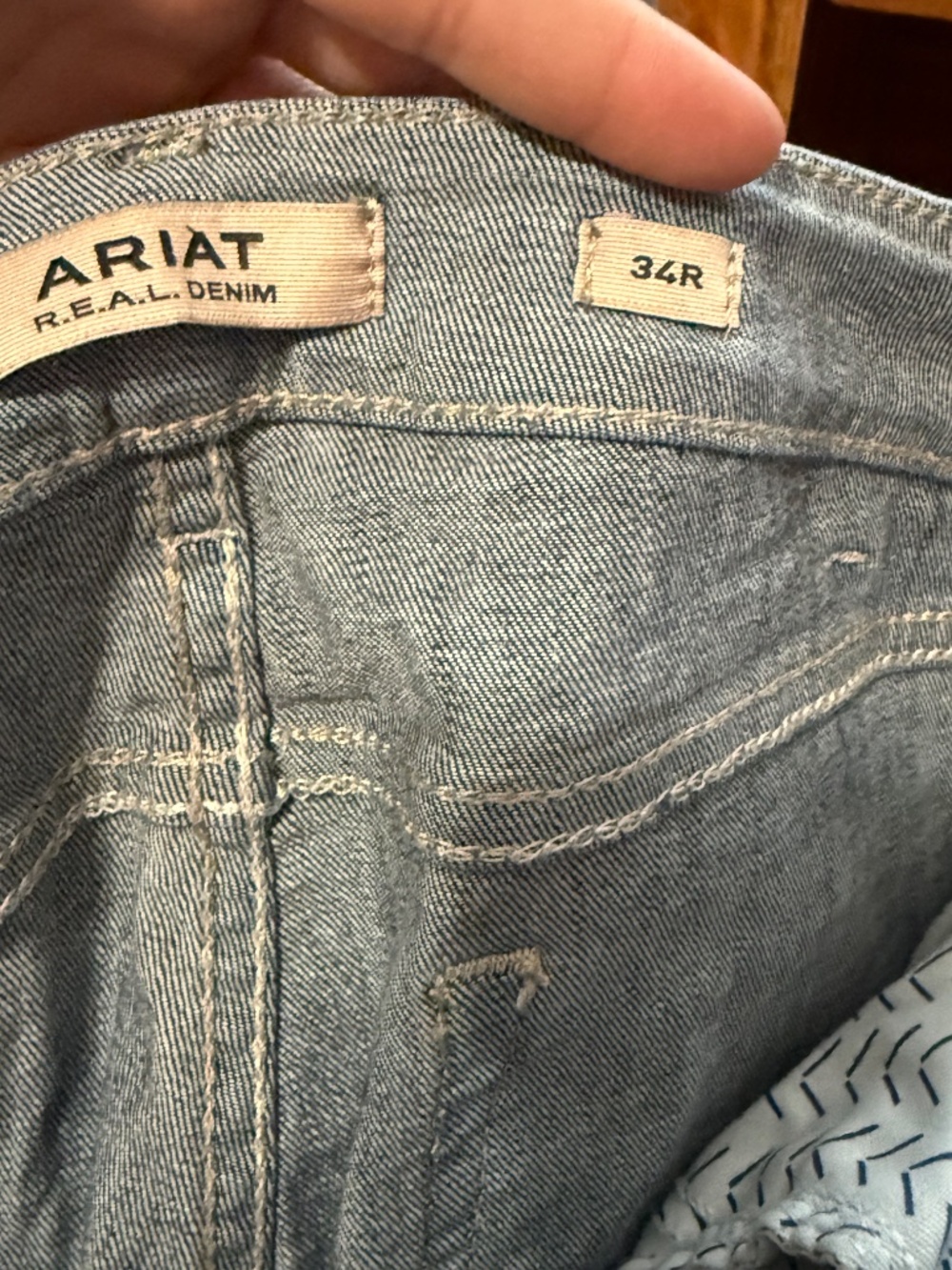 Ariat Jeans - Picture 2 of 3